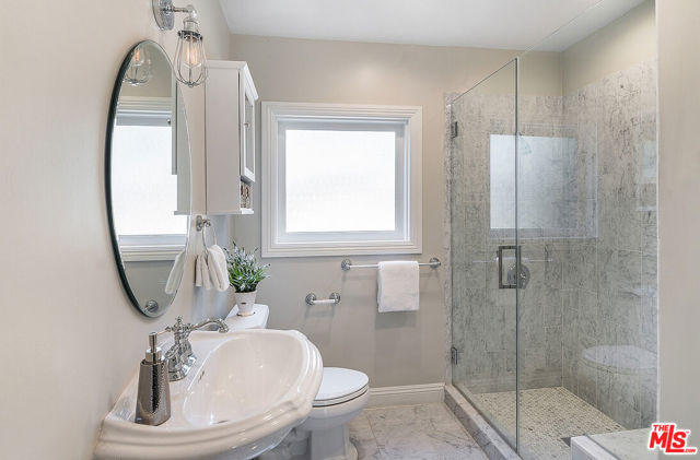 Image 36 of 75 For 4054 Stone Canyon Avenue