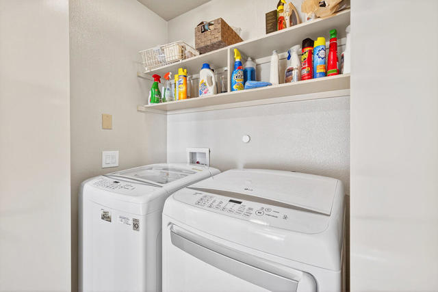 76205 Impatiens Circle, Palm Desert CA: https://media.crmls.org/mediaz/17f4d7e3-67cc-499d-b3ca-3d8ff64a834c.jpg