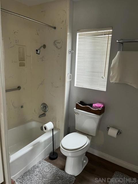 873 Terra Ln, El Cajon CA: https://media.crmls.org/mediaz/17f549cf-65a3-41cf-a856-7fc1c8d5609b.jpg