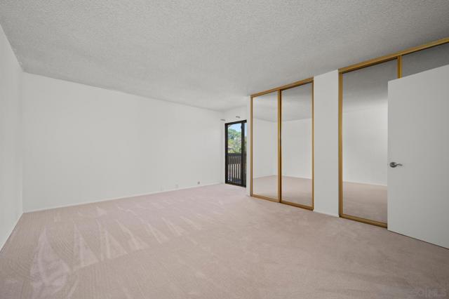 5948 Caminito Yucatan, San Diego CA: https://media.crmls.org/mediaz/17f573d9-9a59-45b8-8c6c-8ca2e995d75f.jpg