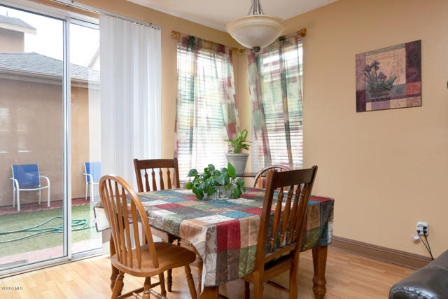 751 Paseo Nogales, Oxnard CA: https://media.crmls.org/mediaz/17f5c639-d11e-4544-816b-e5e92078c8e8.jpg