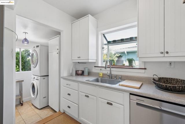 2721 Best Ave., Oakland CA: https://media.crmls.org/mediaz/17f697de-cee7-405b-b683-46c78b181730.jpg