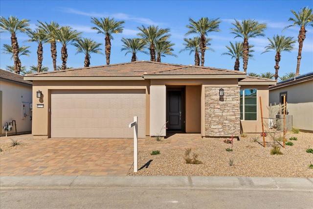 82170 San Gorgonio Drive, Indio CA: https://media.crmls.org/mediaz/17f6fe7b-1cb7-4e9f-82cd-799101a1b5b9.jpg