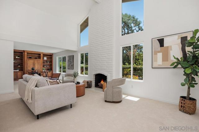 159 Mexicali Ct, Solana Beach CA: https://media.crmls.org/mediaz/17f779b4-d4c3-4a04-8ac6-dd3b59c1b8fb.jpg