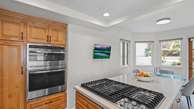 4621 Villas Court, Bonita CA: https://media.crmls.org/mediaz/17f81ea7-5d5c-4f34-8ef5-50f29103340d.jpg