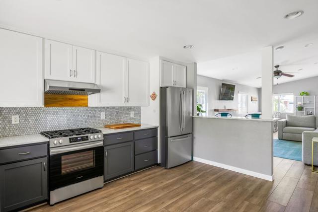 22642 Via Santiago, Mission Viejo CA: https://media.crmls.org/mediaz/17f90690-3a68-4311-a2a9-5ae08e151950.jpg
