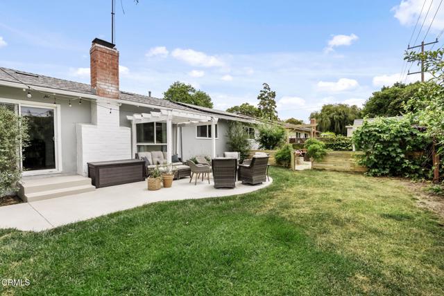 5490 Hunter Street, Ventura CA: https://media.crmls.org/mediaz/17f94313-fb8a-430c-ac7f-dbd506422b74.jpg