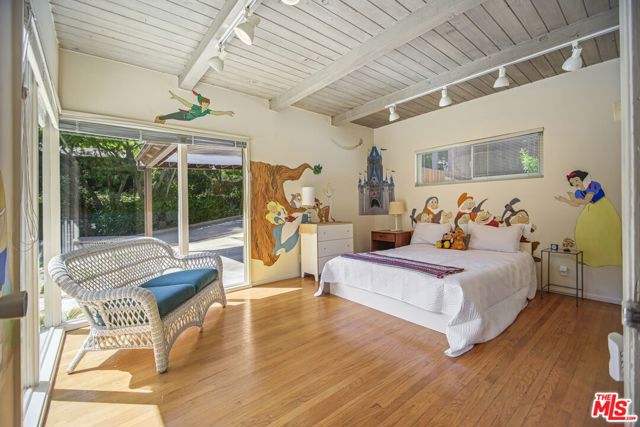 13044 Sky Valley Road, Los Angeles CA: https://media.crmls.org/mediaz/17f9dcb3-6e2f-4301-8b2d-3b48fb6c88c6.jpg