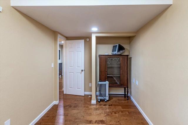 21440 Shady Lane, Los Gatos CA: https://media.crmls.org/mediaz/17fa365e-510b-4599-94f6-e9ace3e54ffa.jpg