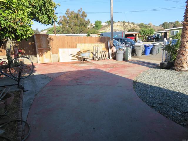 4021 Cherry Blossom Street, National City CA: https://media.crmls.org/mediaz/17fb7bcb-6149-4ef9-abbf-f8413ebb993b.jpg