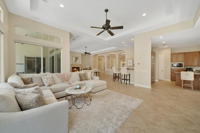 Image 17 of 42 For 81195 Muirfield Vlg.