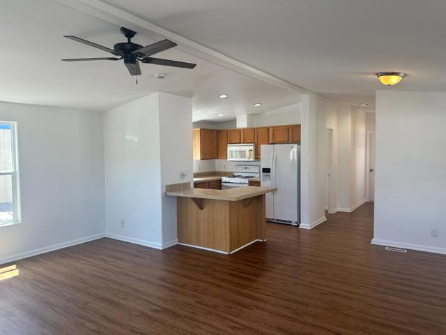 304 Carmel Ave, Marina CA: https://media.crmls.org/mediaz/17fbebd9-c08d-4bc1-ae19-1175b00c2ecf.jpg