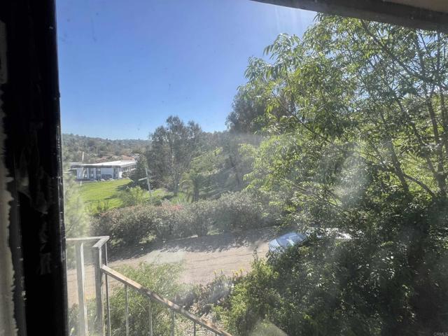 Detail Gallery Image 14 of 24 For 8438 Fanita Dr, Santee,  CA 92071 - 3 Beds | 2 Baths