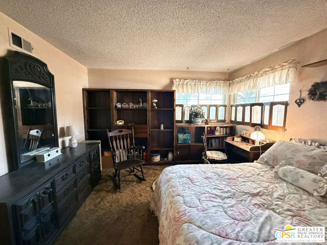 4669 California Avenue, Norco CA: https://media.crmls.org/mediaz/17fd65a1-1db7-4aa8-a531-562b2b969cdf.jpg