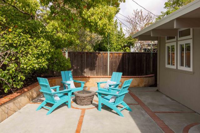 1948 Edgewood Drive, Palo Alto CA: https://media.crmls.org/mediaz/17fdd2fd-c603-490b-a327-a585c2c4e725.jpg