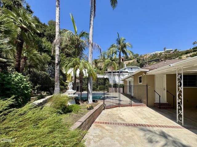 Detail Gallery Image 33 of 38 For 1535 Glenmont Dr, Glendale,  CA 91207 - 3 Beds | 2/2 Baths