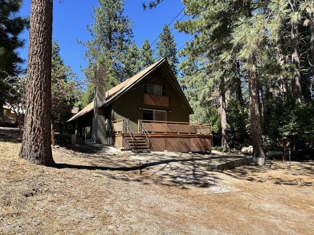 53430 Sherman Drive, Idyllwild CA: https://media.crmls.org/mediaz/17ff9950-85e3-437f-b60e-292756542b58.jpg