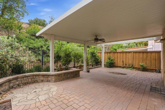 Detail Gallery Image 5 of 5 For 9630 Capricorn Way, San Diego,  CA 92126 - 3 Beds | 2/1 Baths