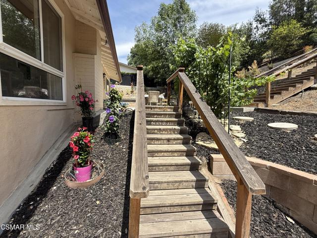4809 Dunman Avenue, Woodland Hills CA: https://media.crmls.org/mediaz/17fff0d6-ba6f-4ec4-8f00-9b772a8fa9cb.jpg