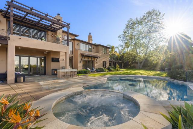 Detail Gallery Image 13 of 15 For 18102 via Ascenso, Rancho Santa Fe,  CA 92067 - 6 Beds | 6/1 Baths