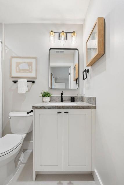 840 8th Avenue, Redwood City CA: https://media.crmls.org/mediaz/1800a35d-e449-4485-87c6-e26b408cbe64.jpg