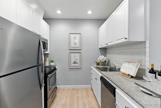 401 S Norfolk Street, San Mateo CA: https://media.crmls.org/mediaz/1801aeac-f6a1-4dbe-8271-d41d9e95cd0e.jpg