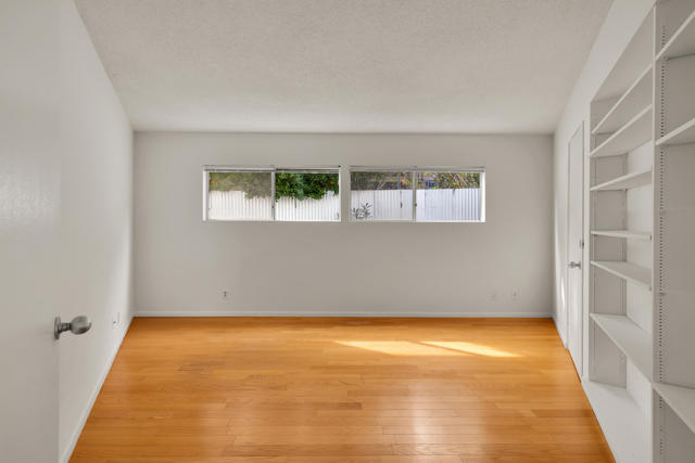 345 W Crestview Drive, Palm Springs, CA 92264
