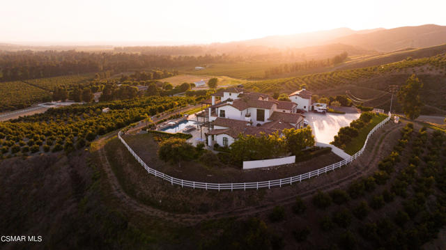 1451 E La Loma Avenue, Somis CA: https://media.crmls.org/mediaz/18024b72-a0c4-43c9-8bc5-1fcf7b71c99d.jpg
