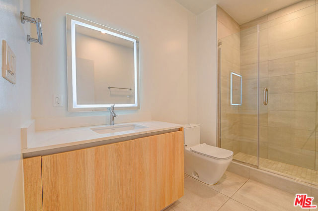 200 W Ocean Boulevard, Long Beach CA: https://media.crmls.org/mediaz/18028664-fab0-4d33-9b32-533ab1a738d8.jpg