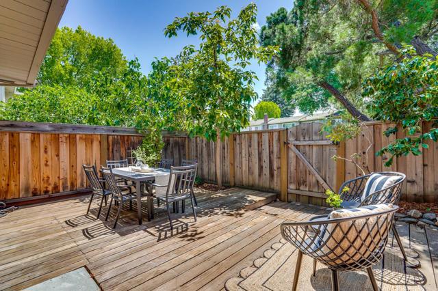 411 Lotus Lane, Mountain View CA: https://media.crmls.org/mediaz/1802c2f6-32d1-4636-ae00-1a88c11e2a1e.jpg