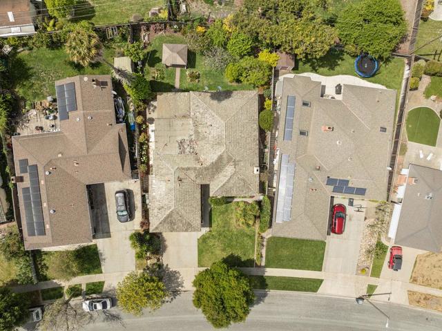 1052 San Simeon Drive, Salinas CA: https://media.crmls.org/mediaz/18035e9e-6675-4a59-a894-475a0b0a7182.jpg