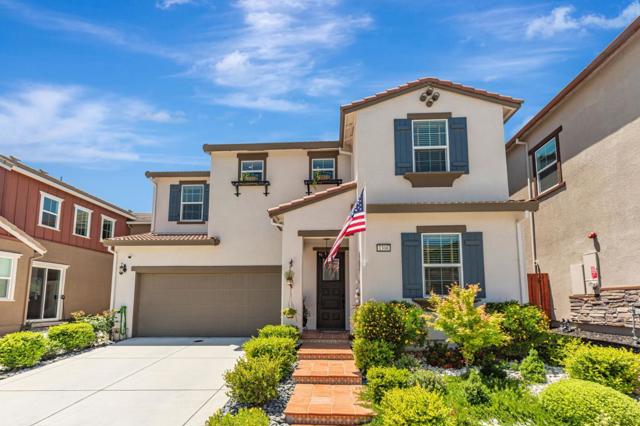1300 Qualteri Way, Gilroy CA: https://media.crmls.org/mediaz/18036be1-f146-4108-925d-6c554ca578b3.jpg