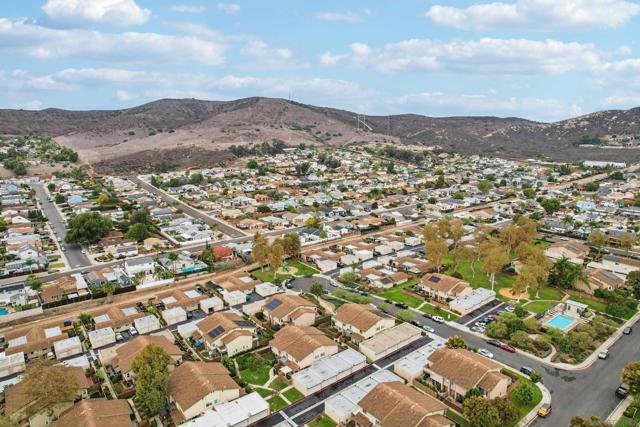 10220 Princess Sarit Way, Santee CA: https://media.crmls.org/mediaz/180416e1-d6cb-406d-90db-67850a962310.jpg