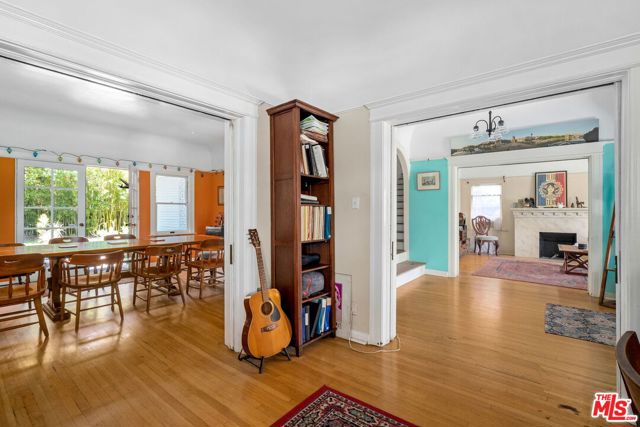 1501 S Harvard Boulevard, Los Angeles CA: https://media.crmls.org/mediaz/1805da4d-f7ab-4b34-aba4-f5a170bd4ab5.jpg