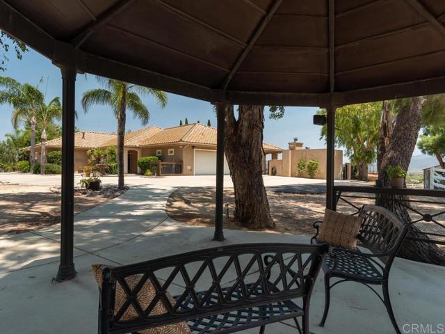 31755 Rancho Vista Road, Temecula CA: https://media.crmls.org/mediaz/18066f2b-fc9a-45bc-9fbd-b702a6da2458.jpg