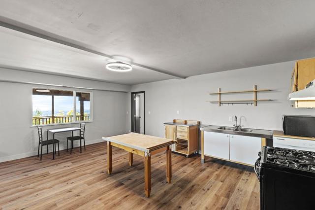 14990 Garcal Drive, San Jose CA: https://media.crmls.org/mediaz/1807cb21-2949-4b98-9171-5432fc3e1ff6.jpg