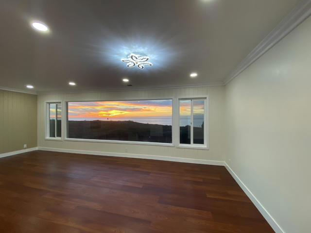20 Palisades Drive, Daly City CA: https://media.crmls.org/mediaz/18095dca-0fec-4e4f-863f-2959588016fc.jpg