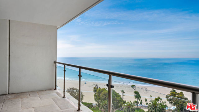 201 Ocean Avenue, Santa Monica, California 90402, 1 Bedroom Bedrooms, ,1 BathroomBathrooms,Condominium,For Sale,Ocean,24433033