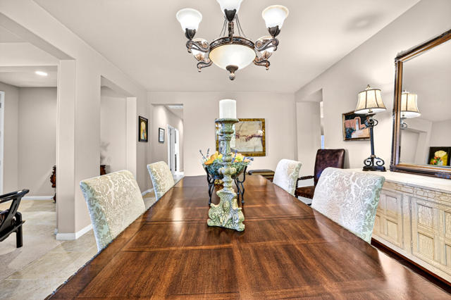 39492 Camino Piscina, Indio CA: https://media.crmls.org/mediaz/180be389-e598-40f8-8b1a-3f6df7ffa7e4.jpg