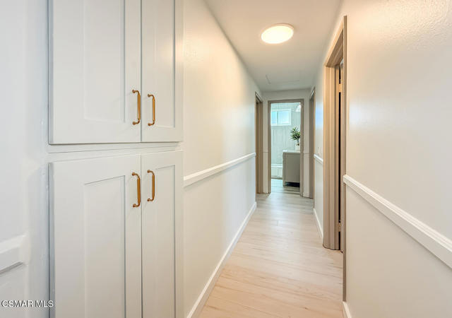 166 Sandberg Street, Thousand Oaks CA: https://media.crmls.org/mediaz/180c16ae-0a93-41a3-abb6-97fab47614a2.jpg