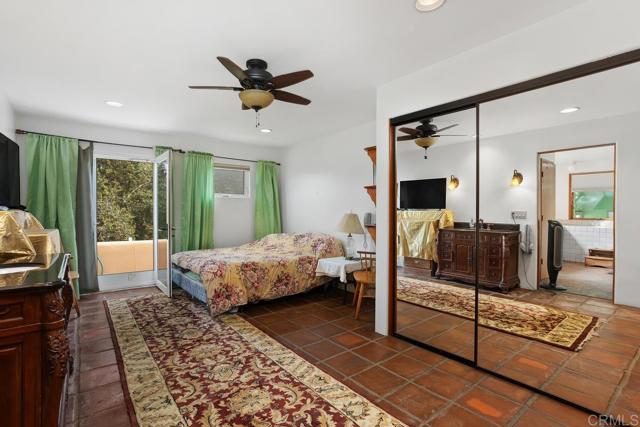 3264 Shearer Crossing, Fallbrook CA: https://media.crmls.org/mediaz/180c2c5a-7821-4ee9-9834-f3c9f7b9fc57.jpg