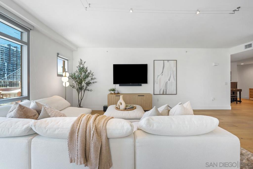800 The Mark Ln - photo 10