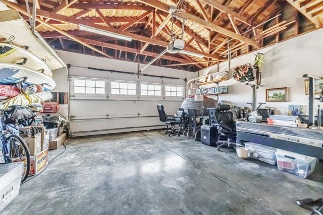 1741 Los Altos Drive, San Mateo CA: https://media.crmls.org/mediaz/180da147-980d-44d1-af67-fecf076c0b22.jpg