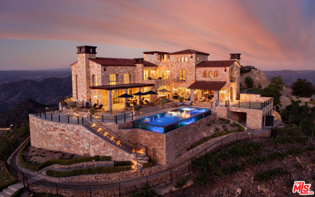 340 N Kanan Dume Road