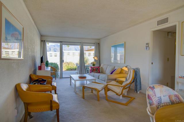 Detail Gallery Image 5 of 11 For 3166 Club Circle East #27,  Borrego Springs,  CA 92004 - 1 Beds | 1 Baths