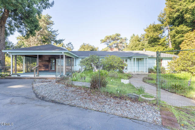 32551 Mill Creek Drive, Fort Bragg CA: https://media.crmls.org/mediaz/180dd8aa-b257-43d8-af28-31b00dcec703.jpg