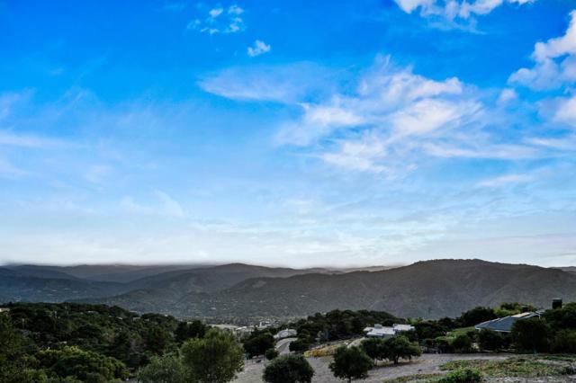 320 El Caminito Road, Carmel Valley CA: https://media.crmls.org/mediaz/180de75c-9538-4768-807f-02181ecb8e3e.jpg