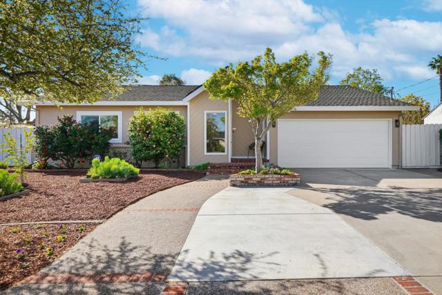 18660 Devon Avenue, Saratoga CA: https://media.crmls.org/mediaz/180de9bf-5de7-458c-b581-2a8247a25bd0.jpg