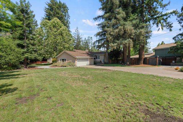 1690 Cordilleras Road, Redwood City CA: https://media.crmls.org/mediaz/180f0d9b-1df0-4bcf-91bf-4c985da896fa.jpg