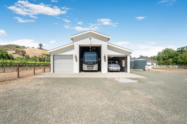 15209 Sycamore Drive, Morgan Hill CA: https://media.crmls.org/mediaz/18109d26-57b7-4295-8b6f-a65780aaf01d.jpg
